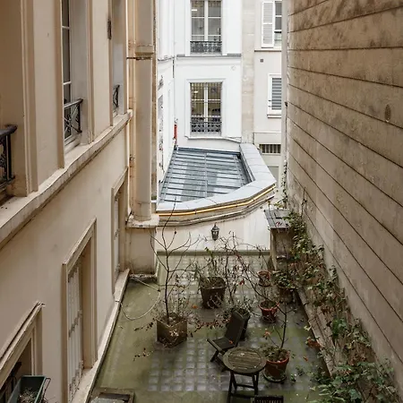 Aparthotel Stylish In The Heart Of